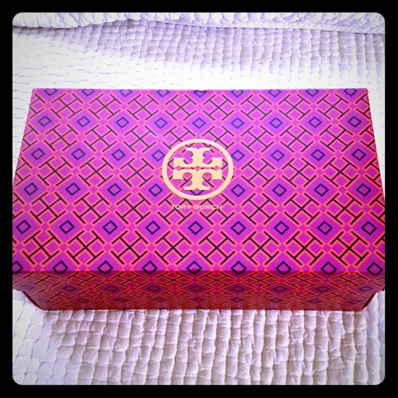 Tory Burch shoebox - Picture 1 of 2